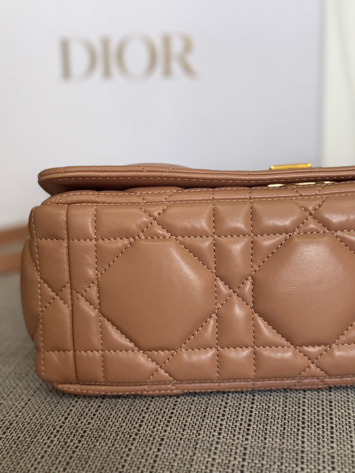 Dior Caro Flap Bag in Rose De Ven Calfskin GHW Medium 25 cms