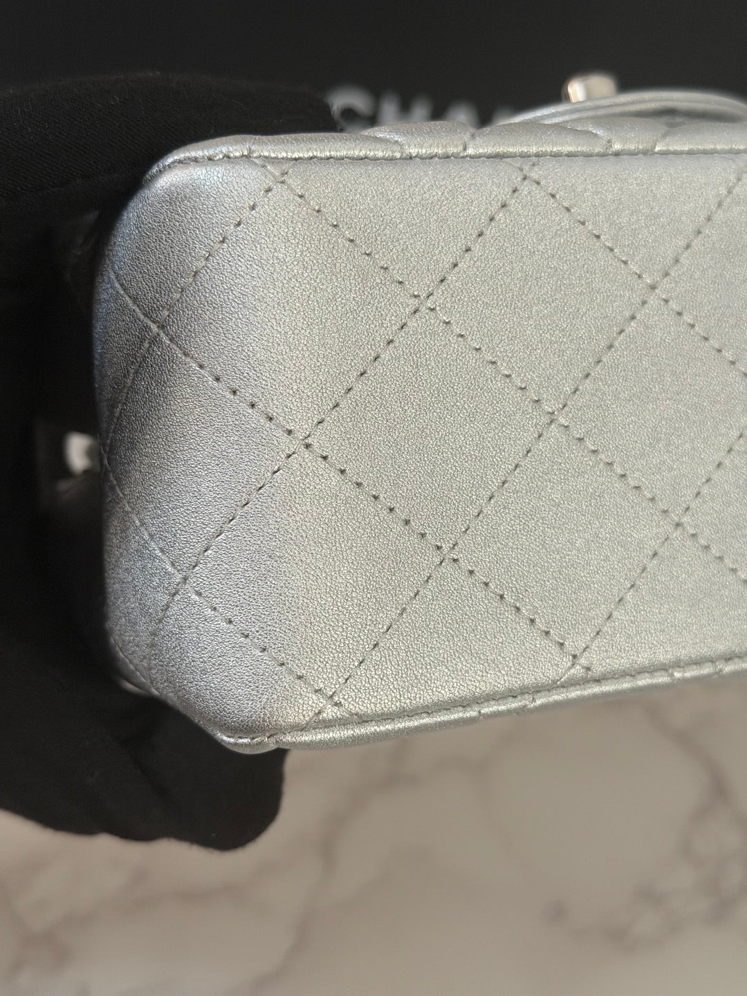 Chanel Series 31 21P Collection Iridescent Silver lambskin SHW Square Mini Flap Bag 2021