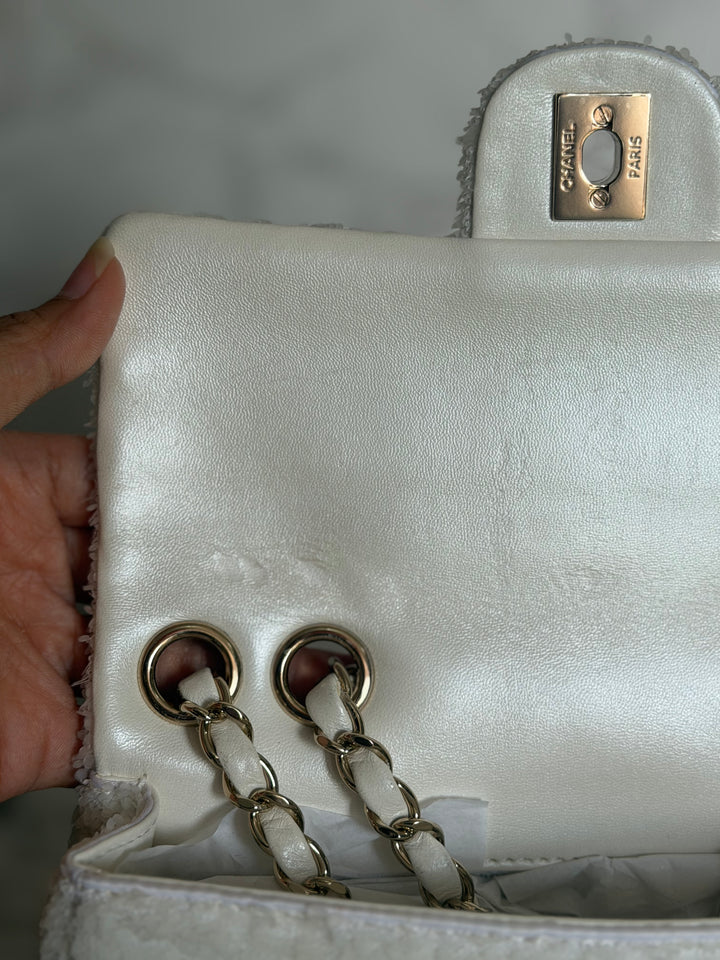 CHANEL series 28 19B White Sequin SMALL Flap Bag LGHW 2019