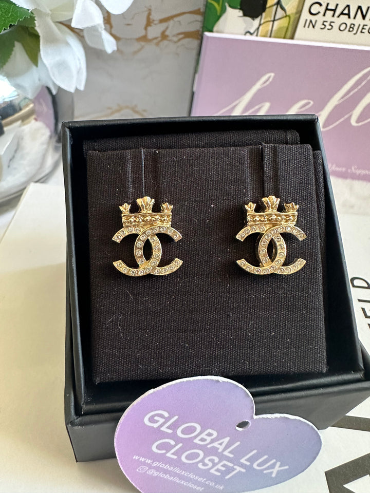 Chanel 21A Crown LGHW Earrings
