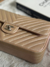 Load image into Gallery viewer, Chanel series 24 17B 2017 Fall/Winter collection Rose Gold Chevron Caviar Medium ML Timeless Classic Double Flap Bag with SHW

