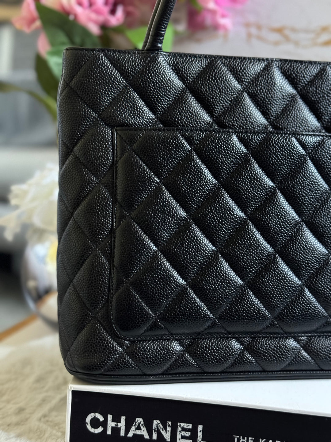 Chanel series 7 Vintage 2002-2003 Black Caviar GHW Medallion Tote Bag
