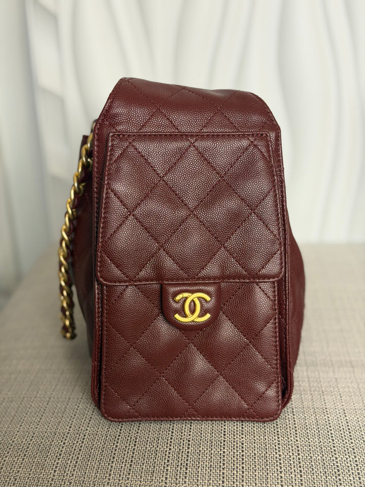CHANEL 25A Burgundy Caviar Aged GHW 25 Hobo Bag Size SMALL