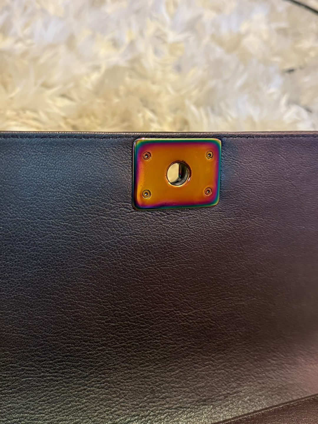 CHANEL series 21 16C Mermaid Iridescent purple caviar Rainbow hardware Le Boy Flap Bag Old Medium size