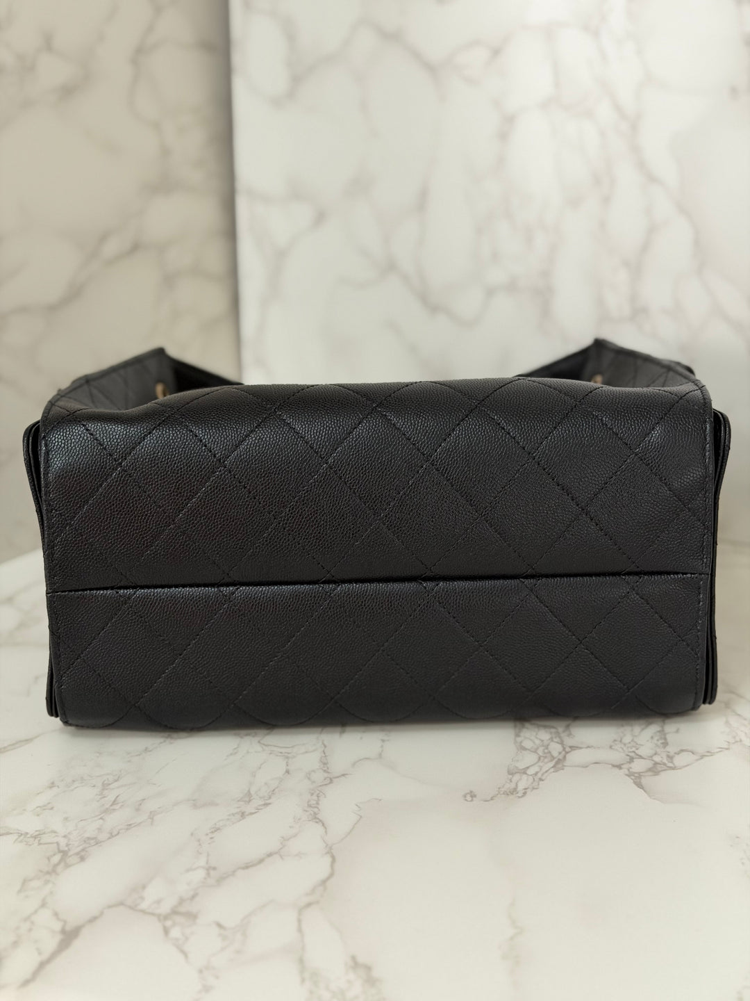 CHANEL 25 2025 size SMALL in Black Caviar Aged GHW Hobo Bag