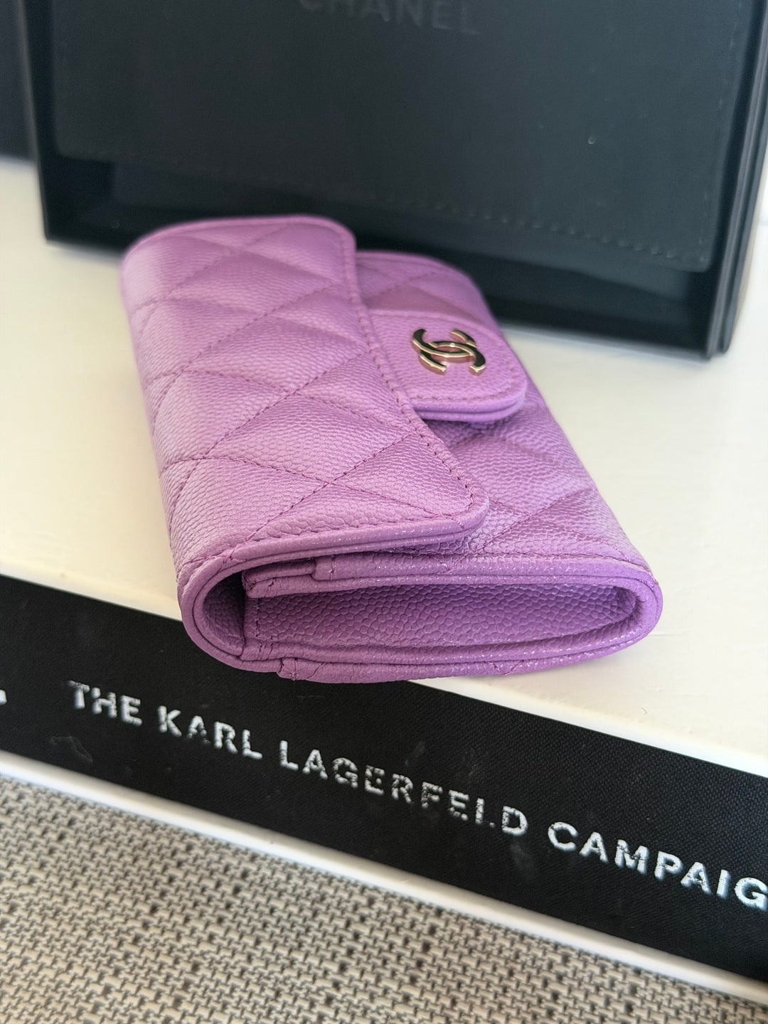 CHANEL series 31 Purple Caviar LGHW Classic Flap Snap Card Holder with Mona Lisa Pocket