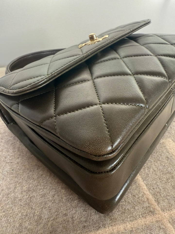 CHANEL series 23 2016 Khaki Green Lambskin LGHW Trendy CC Flap bag size Small with detachable chain