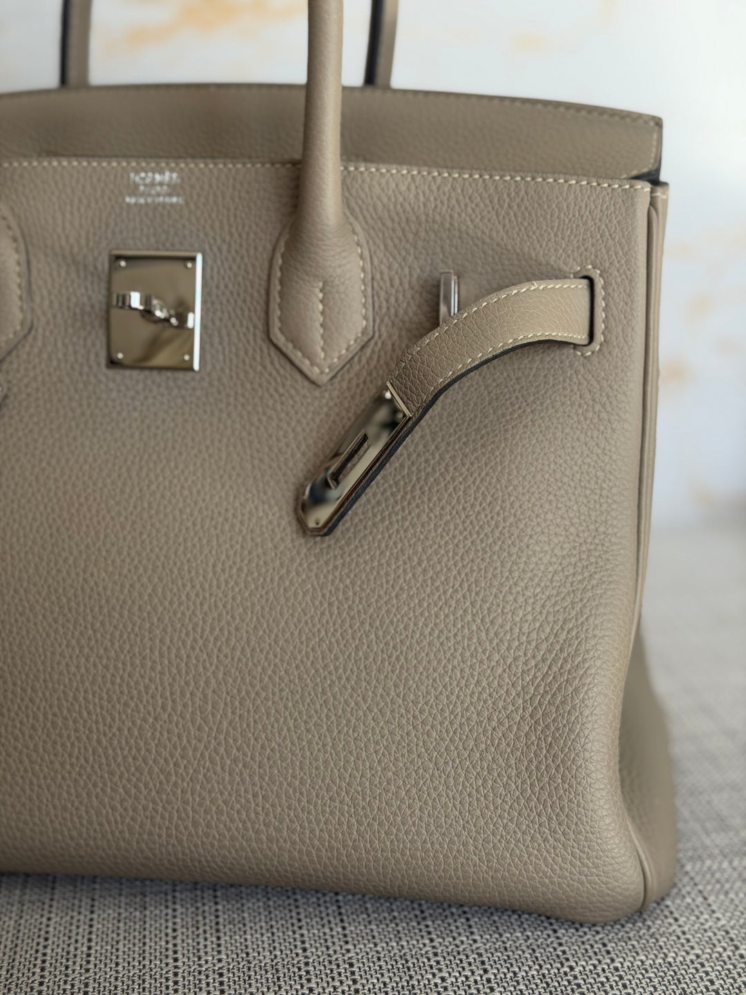 Hermès Gris Tourterelle Togo Leather PHW Birkin 30 Stamp T 2015