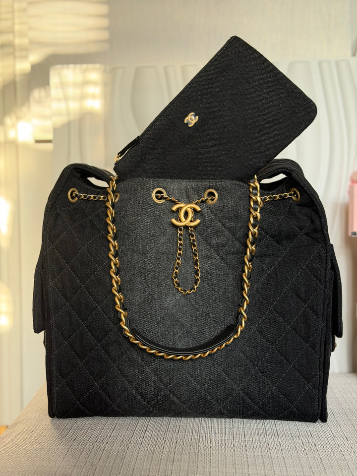 CHANEL 25S 2025 Black Denim Medium 25 Hobo Bag with Detachable Pouch Aged GHW