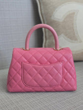 Load image into Gallery viewer, Chanel series 31 21P 2021 Pre Spring/Summer Collection Pink Caviar Coco Handle Flap Bag with Top Handle and Detachable Strap size Small
