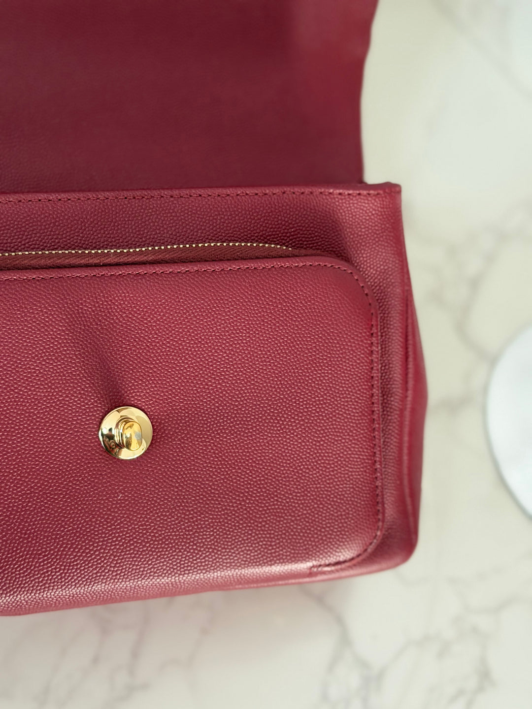 Chanel series 28 19B Collection 2019 Burgundy Caviar Business Affinity Flap Bag with Champagne GHW size Medium