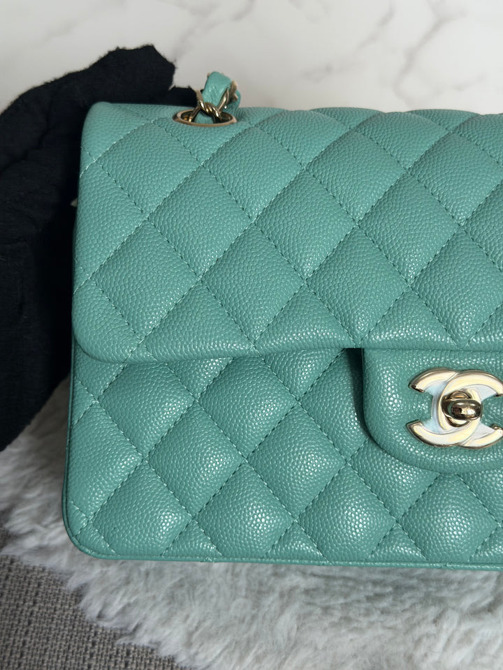 CHANEL 21S series 31 Tiffany Green/Blue Caviar LGHW Small Timeless Classic Double Flap Bag 2021 super rare