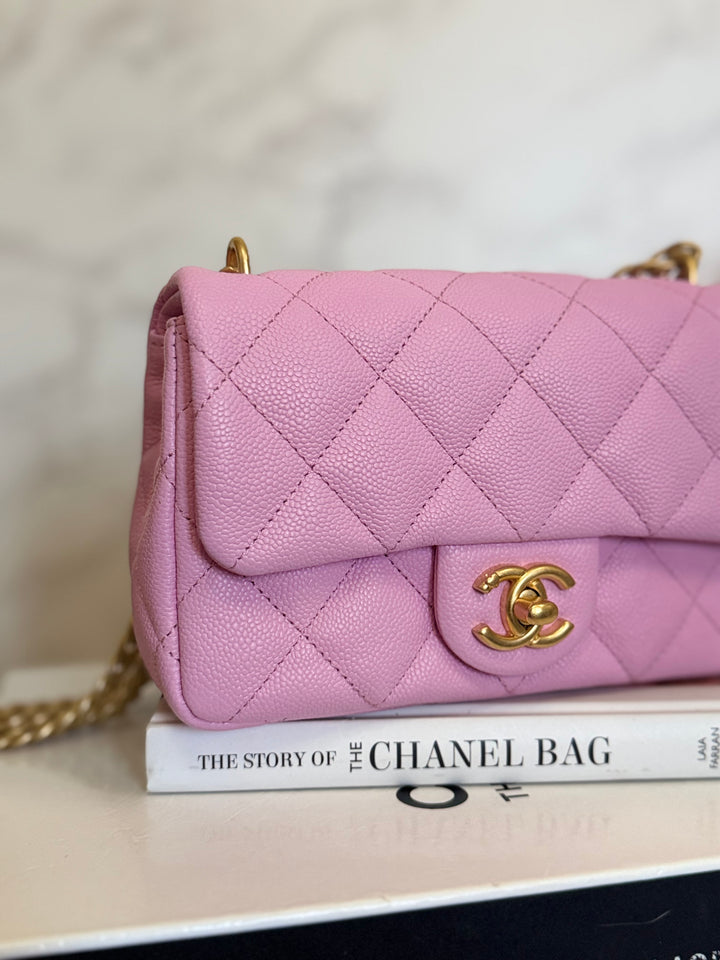 CHANEL 23P Mauve Pink Caviar Heart Adjustable Chain Aged GHW Mini Flap Bag 2023