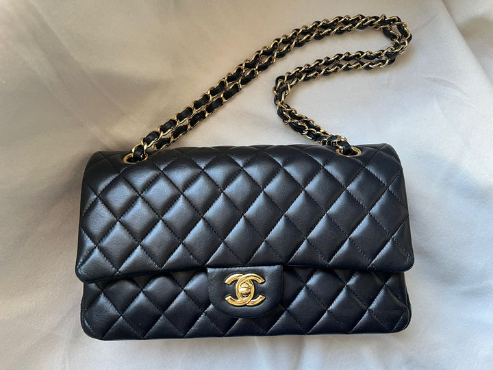 Chanel series 21 2015/2016 Black Lambskin GHW Medium Classic Double Flap Bag