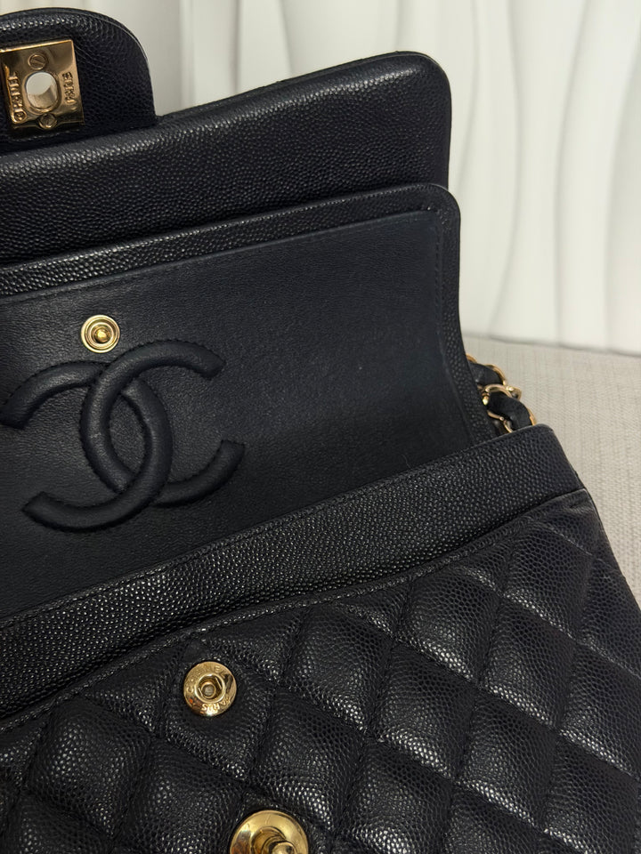 CHANEL series 30 Dark Navy Caviar LGHW Small Timeless Classic Double Flap Bag 2020