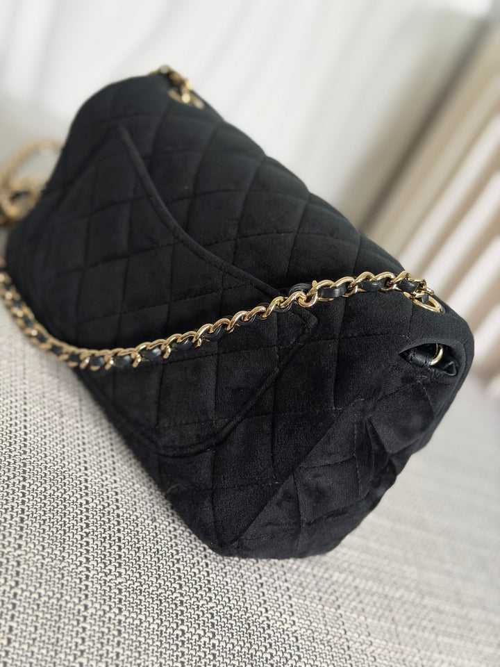 CHANEL series 30 2020 20K collection Black Velvet Crystal Pearl Crush Adjustable Strap LGHW Mini Rectangular Flap Bag