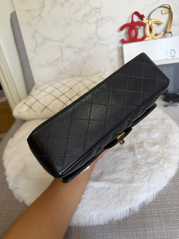CHANEL Vintage series 11 Black Lambskin 24K GHW Small Timeless Classic Double Flap Bag