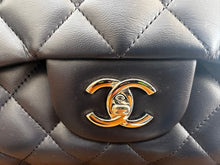 Load image into Gallery viewer, CHANEL Series 13 Navy Lambskin SHW Single Flap Jumbo Classic Bag
