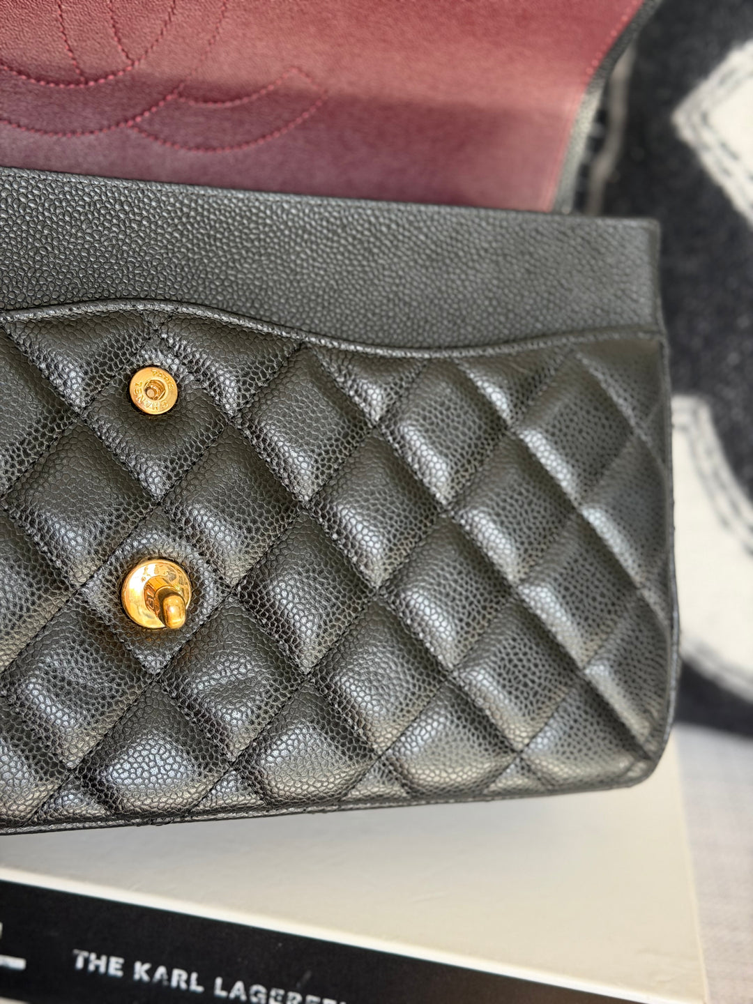 CHANEL series 15 Black Caviar GHW Jumbo Timeless Classic Double Flap Bag 2011
