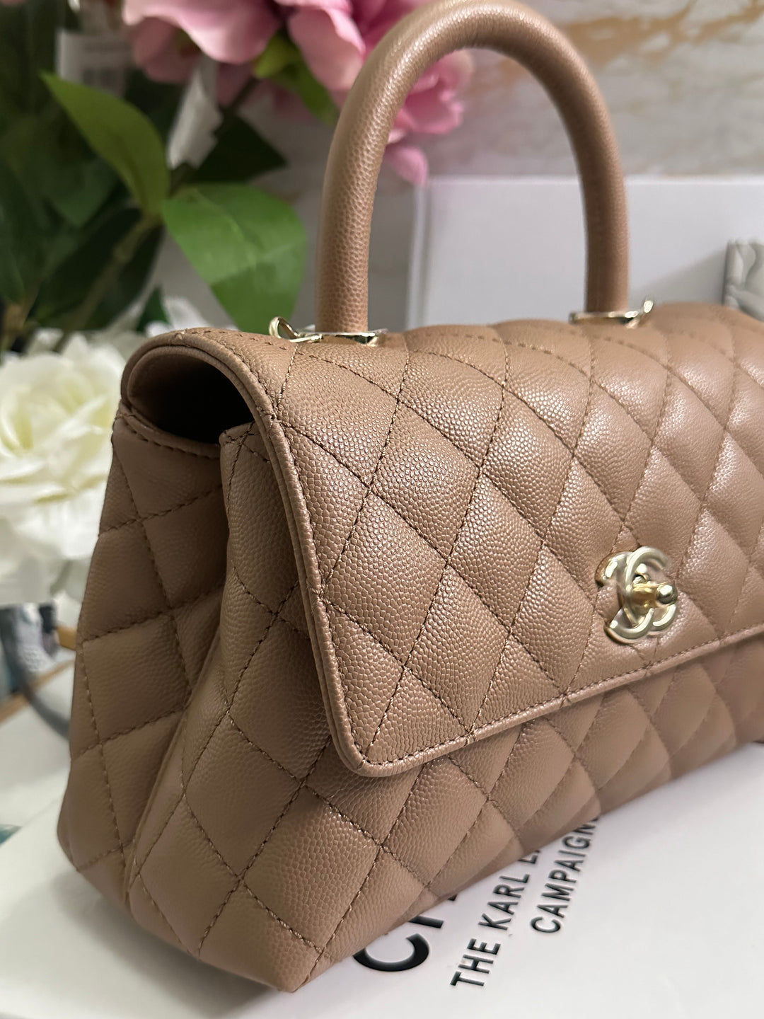 Chanel 22K Pre Fall/Winter 2022 Dark Beige Caviar LGHW Coco Handle Size Small with detachable strap
