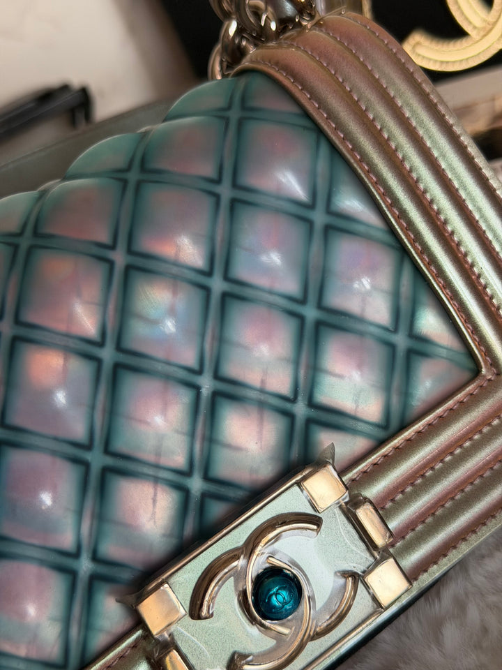 CHANEL 18S Iridescent Patent Calf Skin Purple Blue Mermaid Le Boy Flap Bag size Small