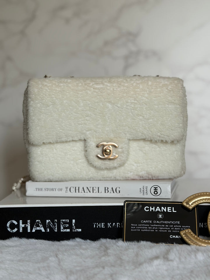 CHANEL series 28 19B White Sequin SMALL Flap Bag LGHW 2019