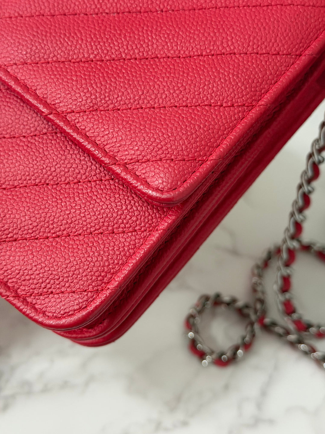 CHANEL series 25 2018 Dark pink chevron caviar SHW Square Wallet On Chain (WOC)