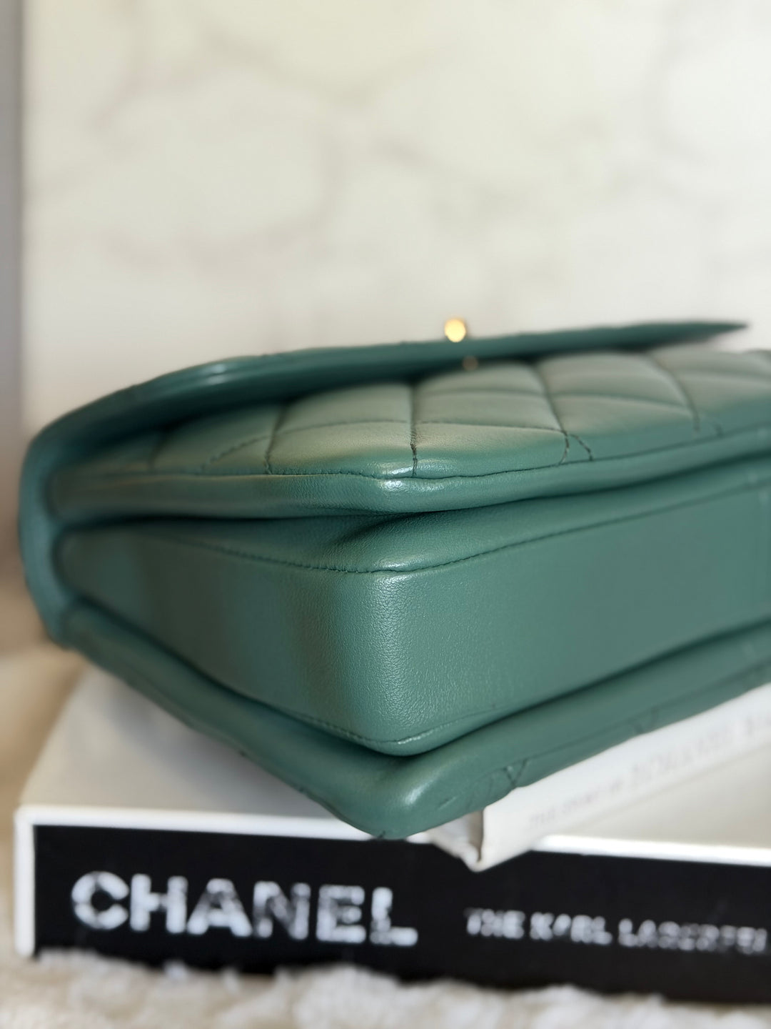 CHANEL series 26 Green Lambskin LGHW Small Trendy CC Top Handle Flap Bag 2018
