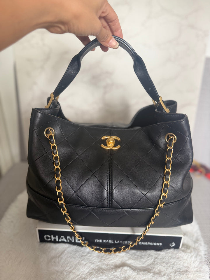 CHANEL 25A Black Calf Skin aged GHW Hobo Shopping Bag size Small 2025