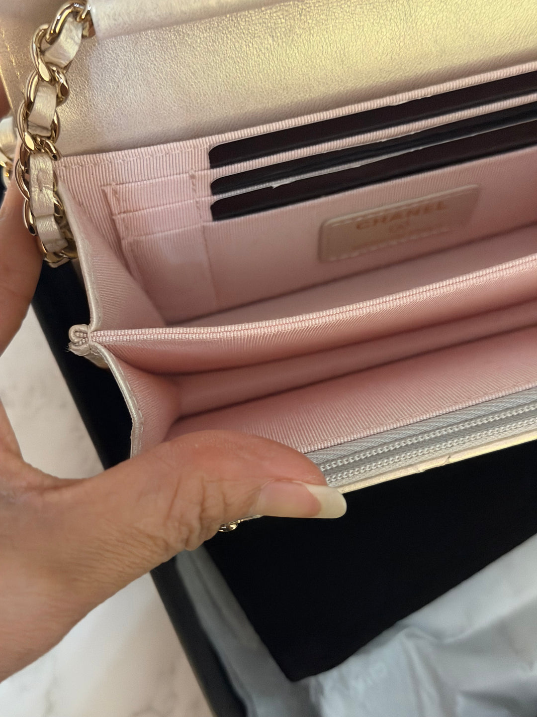 CHANEL series 31 20B Ivory Calf Skin LGHW Mini Wallet on Chain (WOC) 6 inches