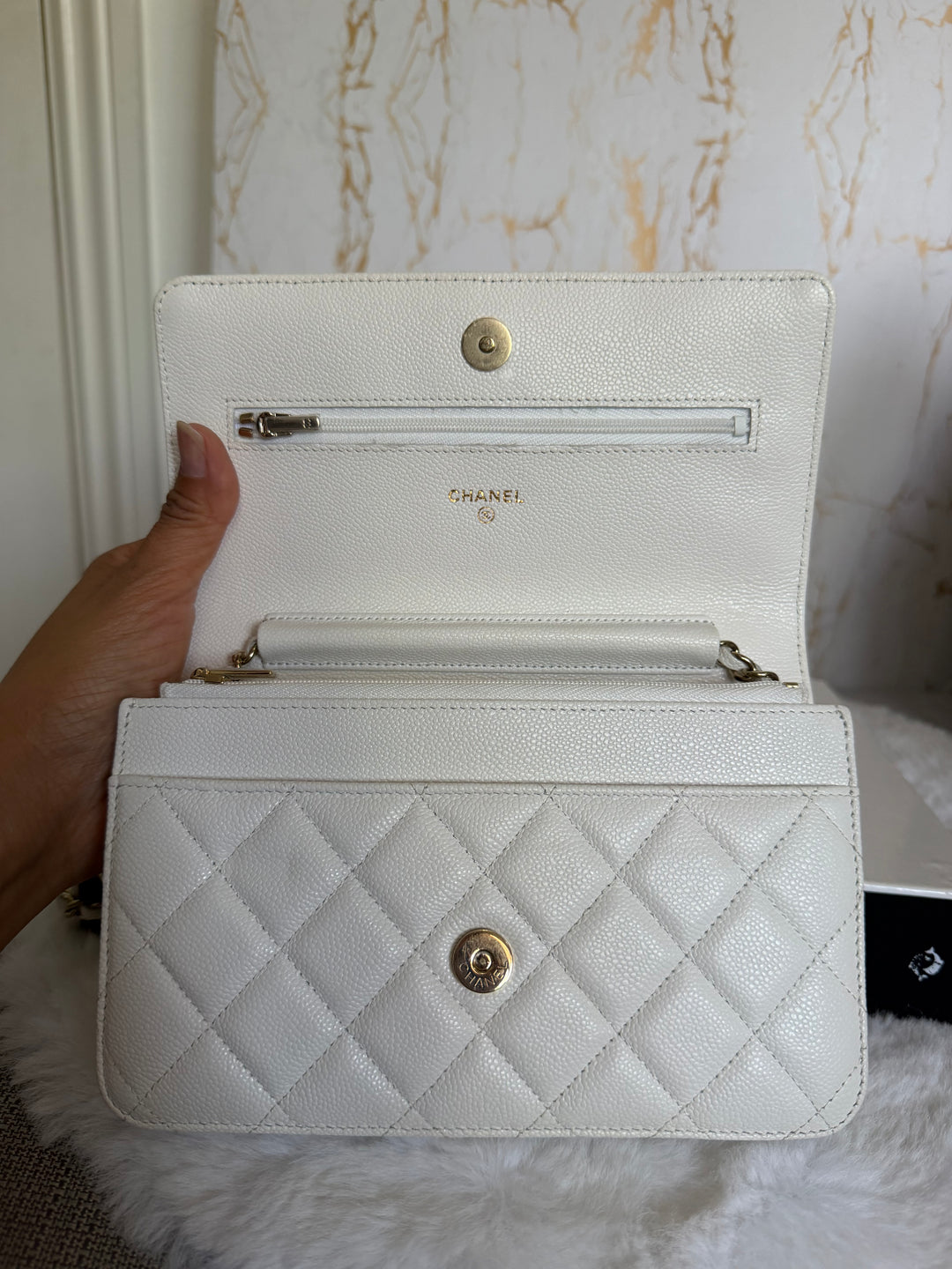 CHANEL White Caviar LGHW Classic Wallet on Chain (WOC) 2024