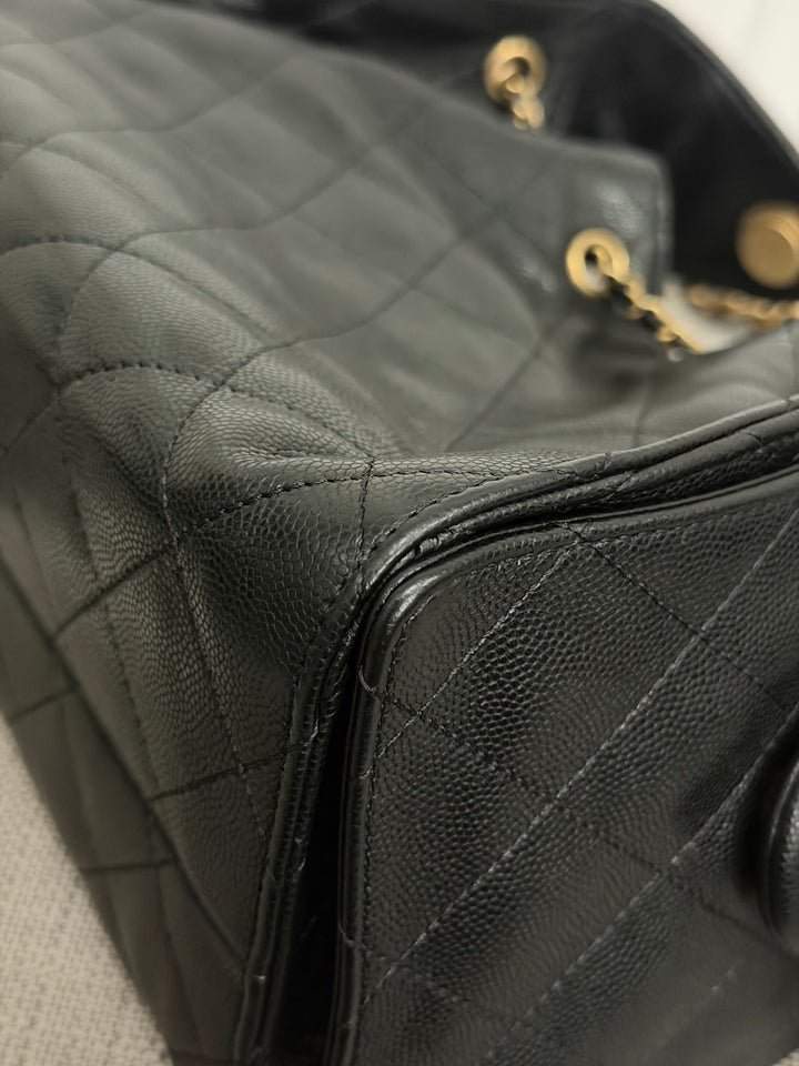 CHANEL 25 Black Caviar Aged GHW Hobo Bag size SMALL