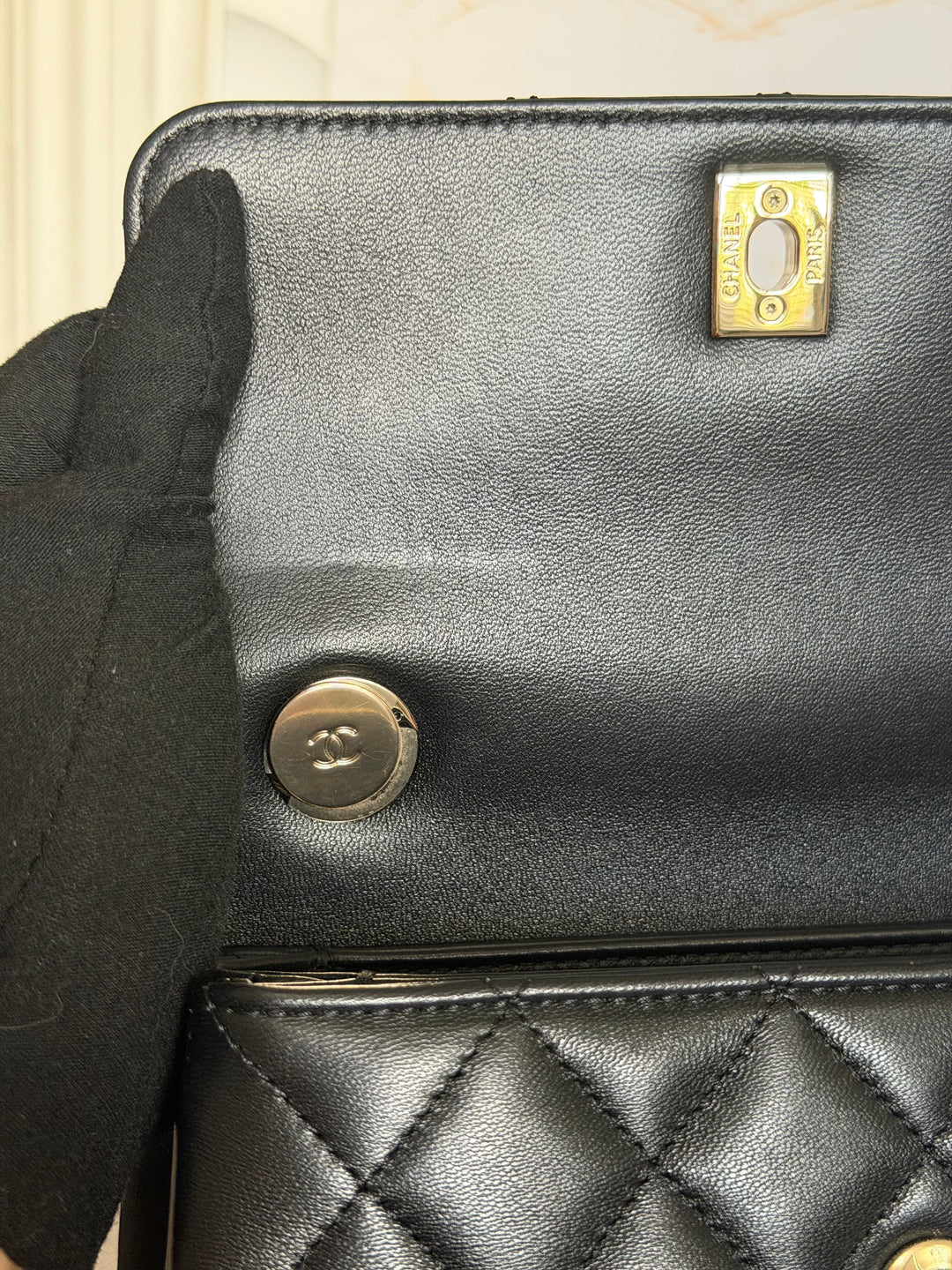 CHANEL Black Lambskin LGHW Trendy CC Flap Bag size MINI 8 inches with detachable Strap 2023/2024