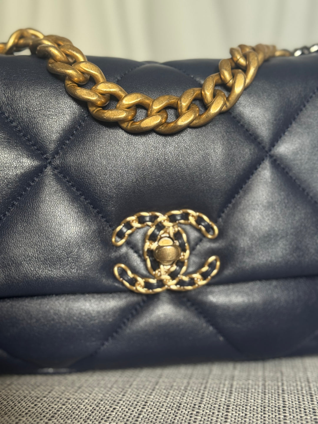 CHANEL 19 Size SMALL 26 cms series 31 Navy Lambskin Mixed Hardware Flap Bag with top handle