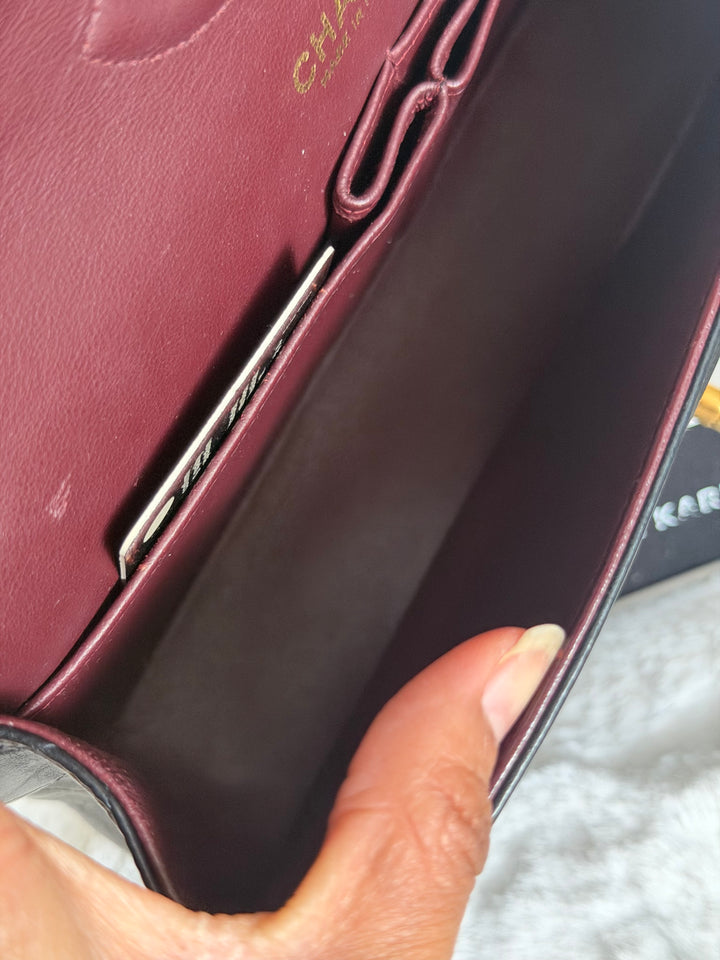 CHANEL series 6 Black Lambskin 24K GHW Vintage Medium ML Timeless Classic Double Flap Bag circa 2000-2002