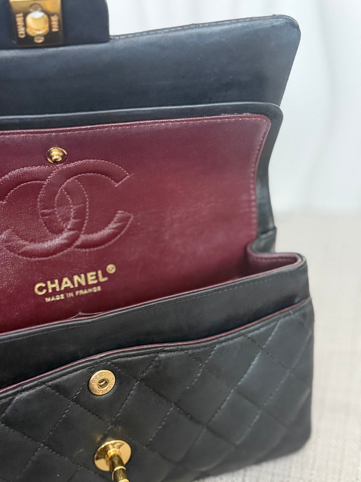 CHANEL series 11 Black Lambskin 24K GHW Vintage Small classic double flap bag 2007/2008