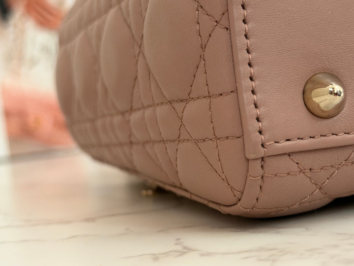 DIOR Lady Dior In Blush Lambskin LGHW size SMALL 2020