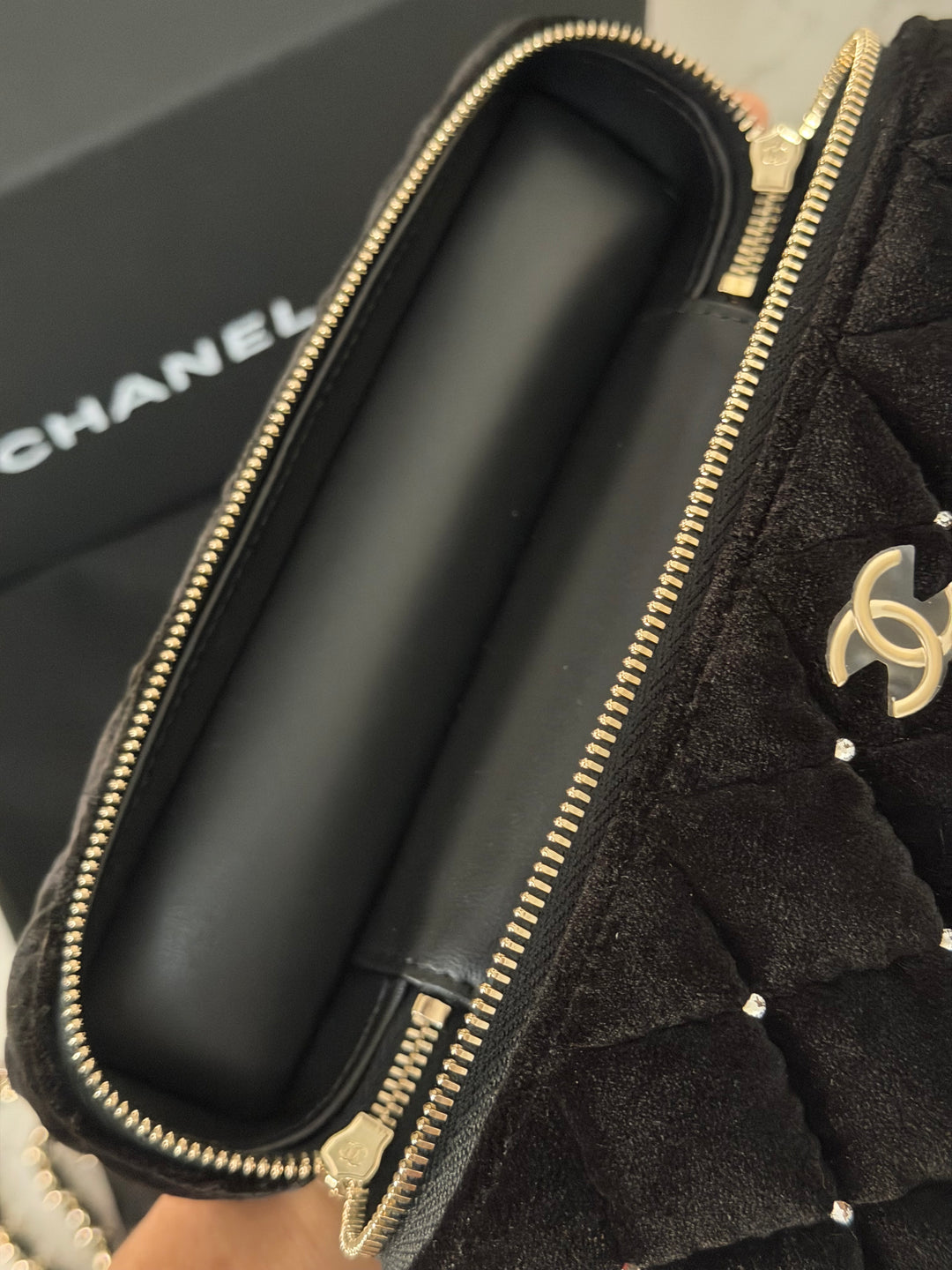 CHANEL 25K 2025 Black Velvet Diamanté Long Vanity with Detachable chain LGHW