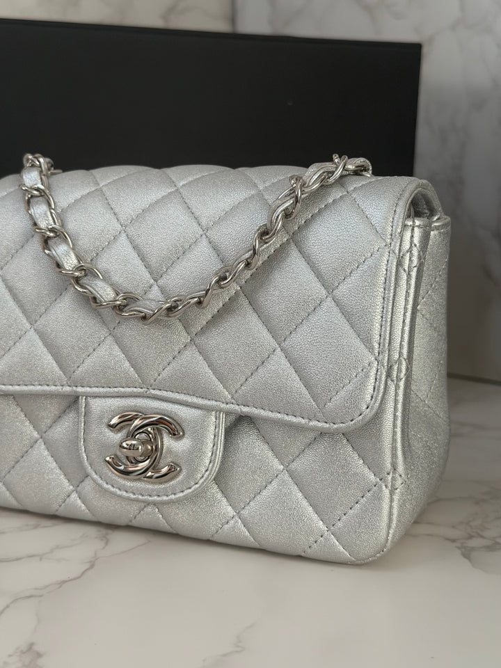 Chanel Series 31 21P Collection Iridescent Silver lambskin SHW Square Mini Flap Bag 2021