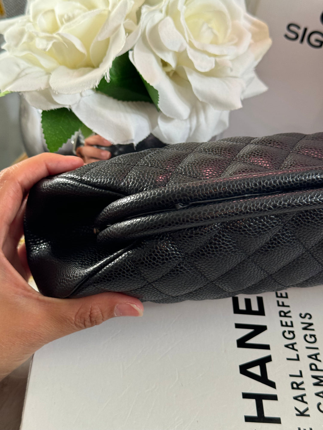 Chanel series 15 Black Caviar SHW Classic Clutch