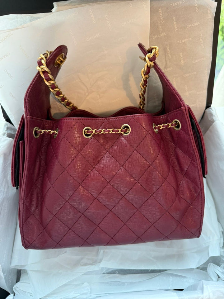 CHANEL 25 Hobo Bag in Burgundy Caviar Aged GHW 25S 2025 Collection