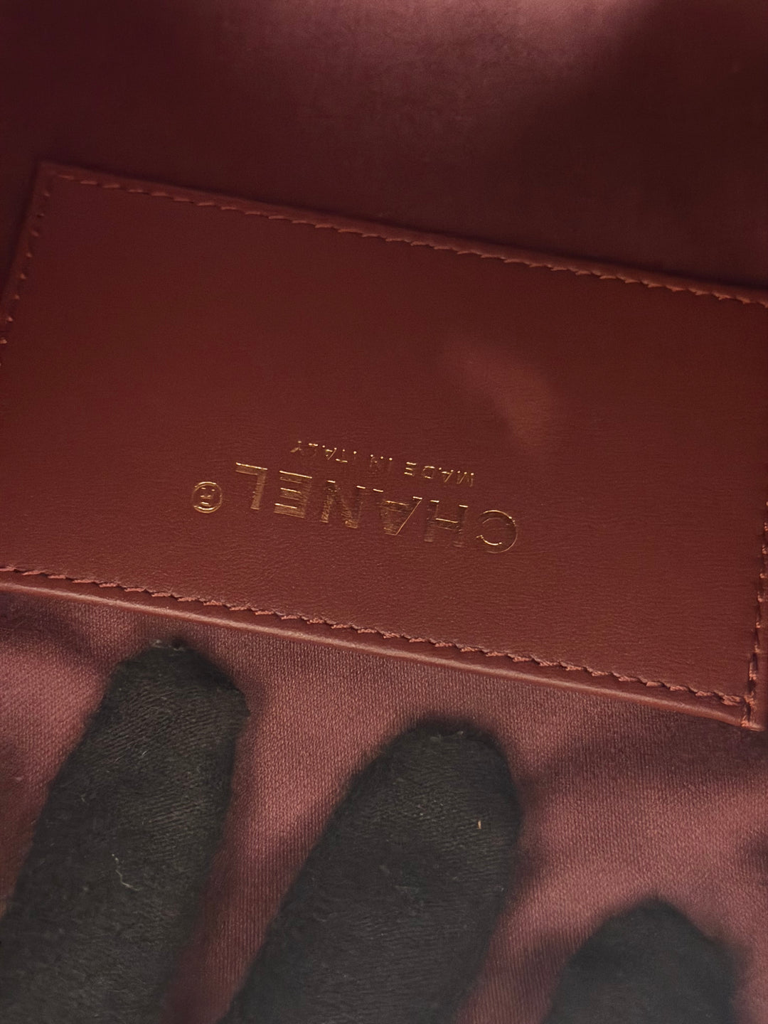 CHANEL 25A Burgundy Caviar Aged GHW 25 Hobo Bag Size SMALL