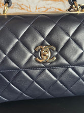 Load image into Gallery viewer, Chanel series 28 2018/2019 Navy Lambskin Champagne GHW Trendy CC Flap Bag size Small with Detachable Strap

