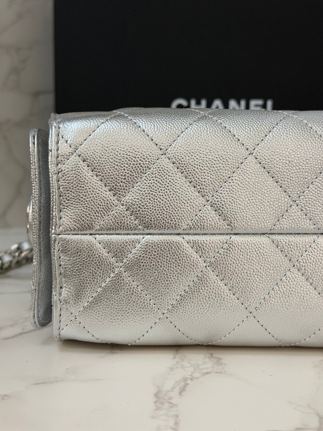 CHANEL 26C Silver Caviar shiny SHW Mini 25 Hobo Bag