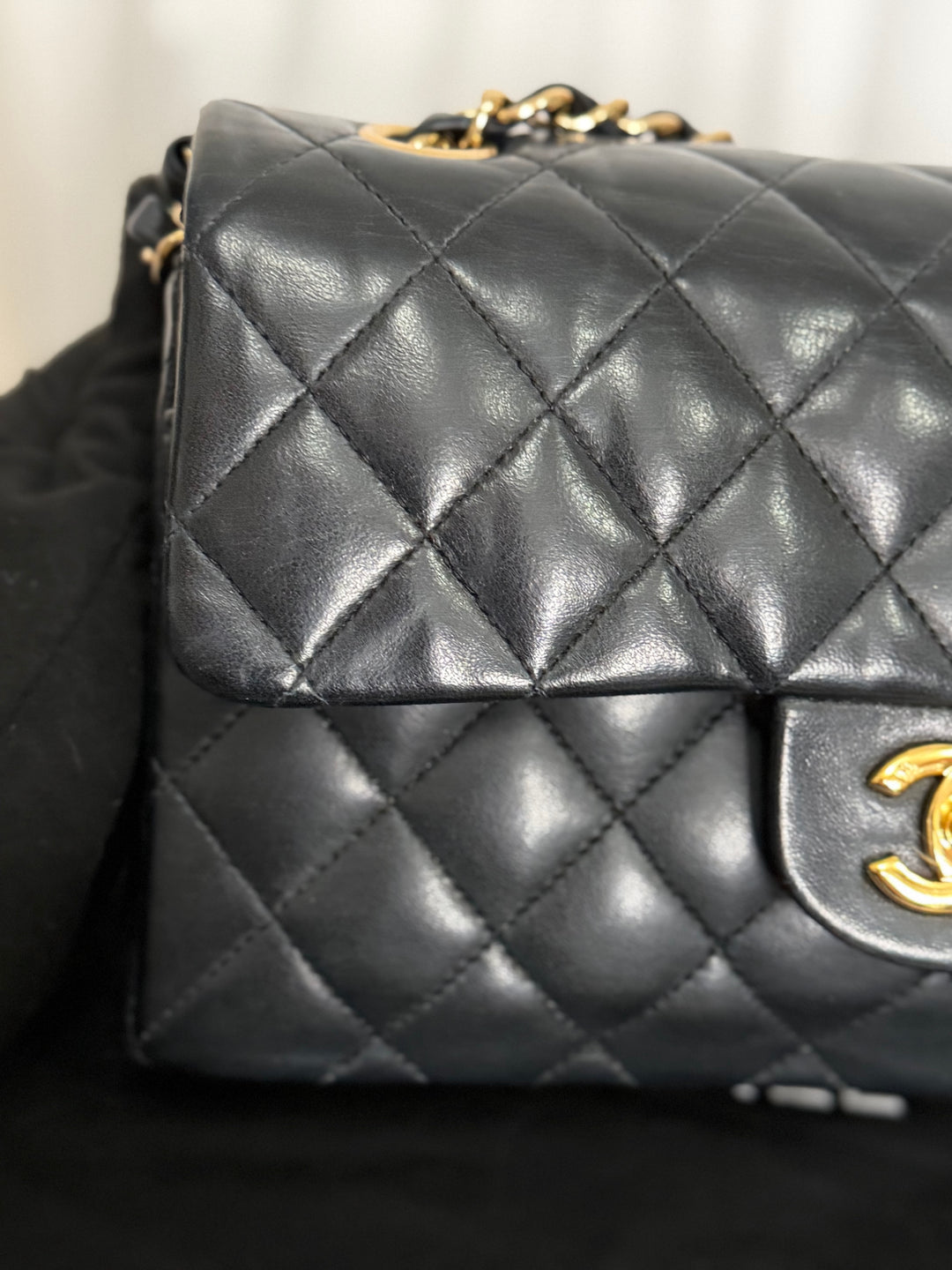 CHANEL series 11 Black Lambskin 24K GHW Vintage Small classic double flap bag 2007/2008