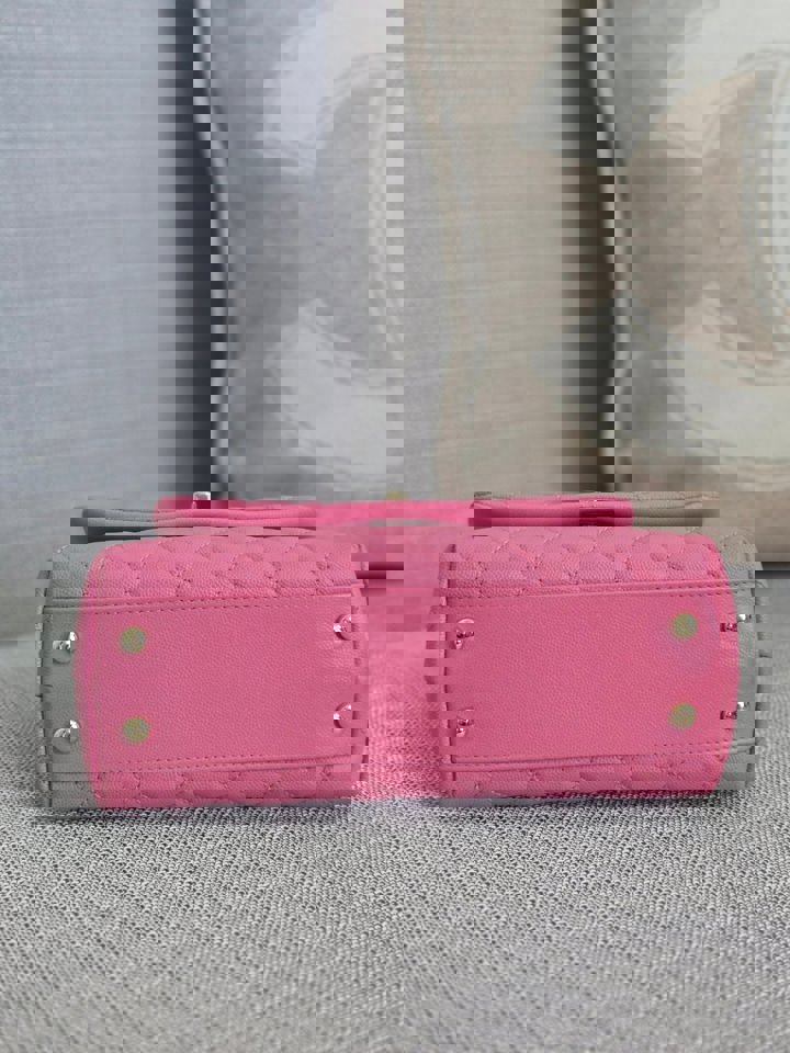 Chanel series 31 21P 2021 Pre Spring/Summer Collection Pink Caviar Coco Handle Flap Bag with Top Handle and Detachable Strap size Small