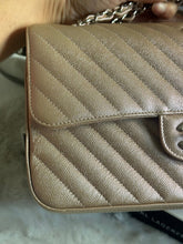 Load image into Gallery viewer, Chanel series 24 17B 2017 Fall/Winter collection Rose Gold Chevron Caviar Medium ML Timeless Classic Double Flap Bag with SHW
