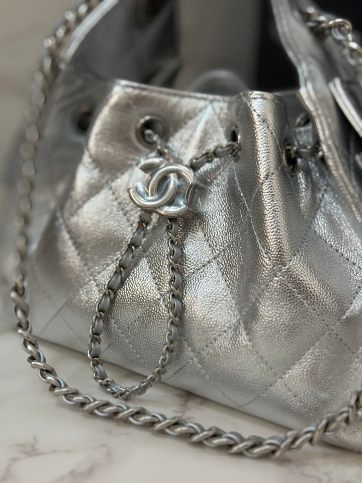 CHANEL 26C Silver Caviar shiny SHW Mini 25 Hobo Bag