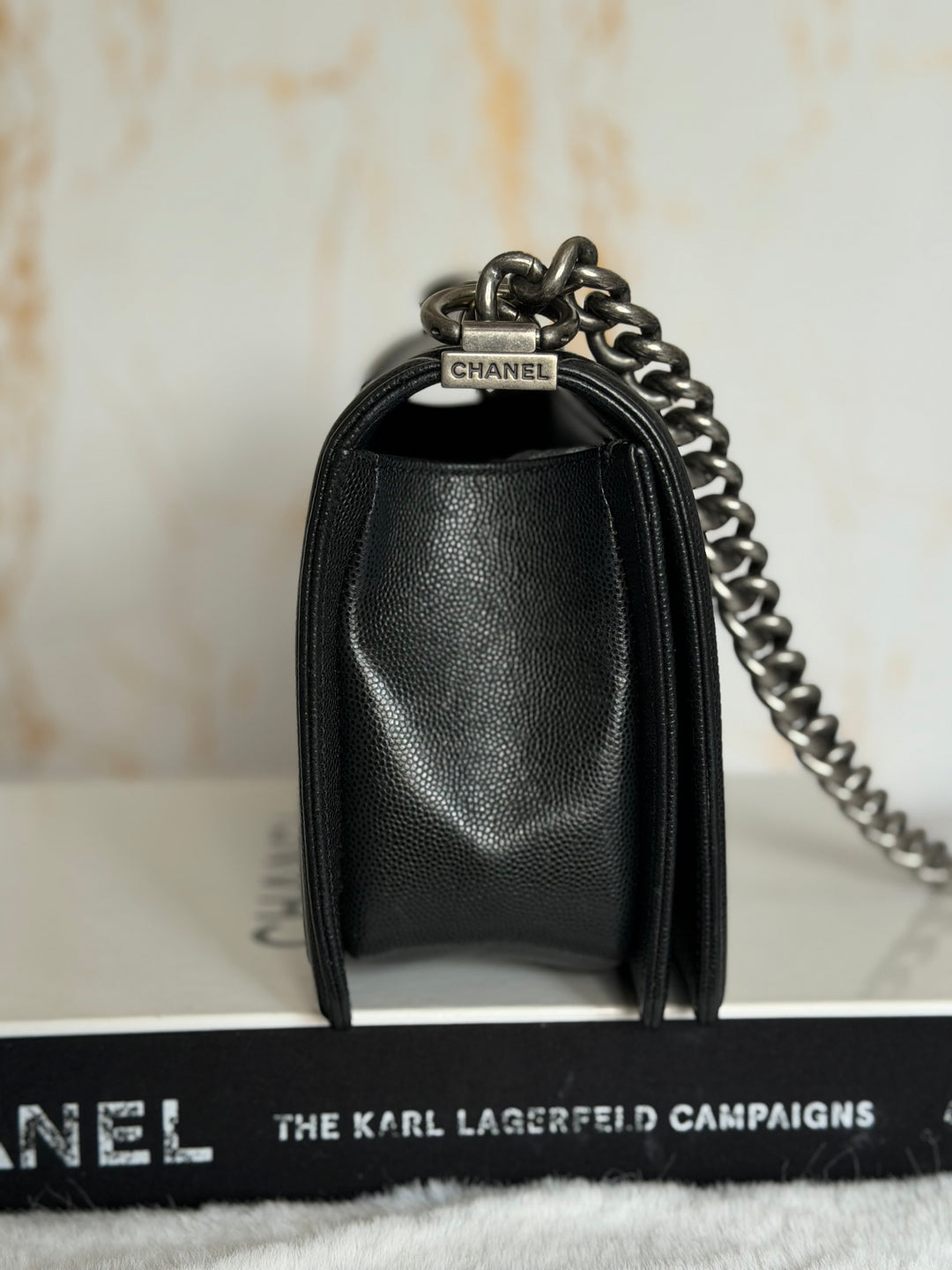 CHANEL series 25 Black Caviar Ruthenium Hardware Old Medium Le Boy Bag 25 cms 2018