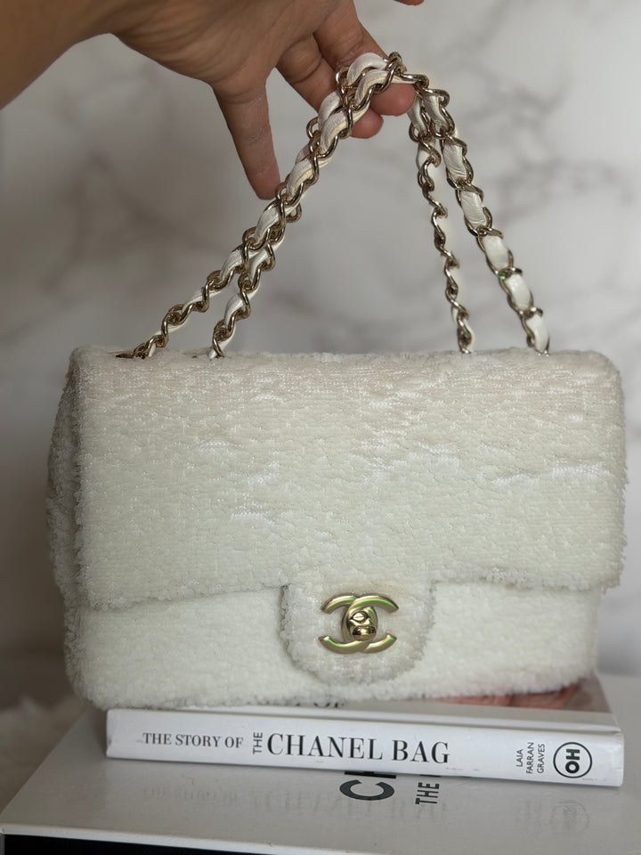 CHANEL series 28 19B White Sequin SMALL Flap Bag LGHW 2019
